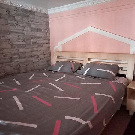 Площа Старий Ринок З Балконом Appartement Lviv Buitenkant foto